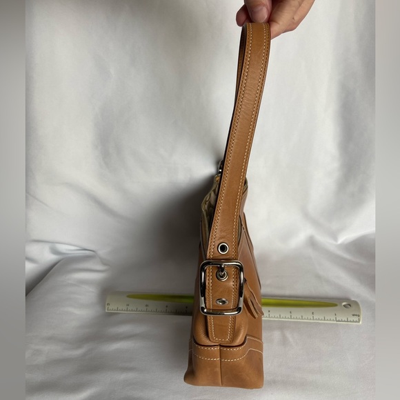 Camel brown leather Coach bag - Picture 7 of 11